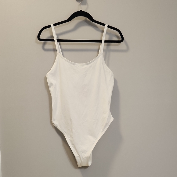 Savage X Fenty Other - Savage X Fenty White Slim-Strap Scoop Bodysuit with Logo Seamless Teddy Size 2X